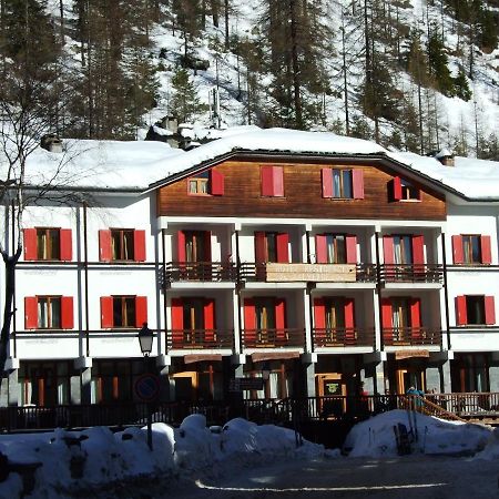 Hotel Residence Valverde เกรสโซเนย์-ลา-ตรีนีเต ภายนอก รูปภาพ